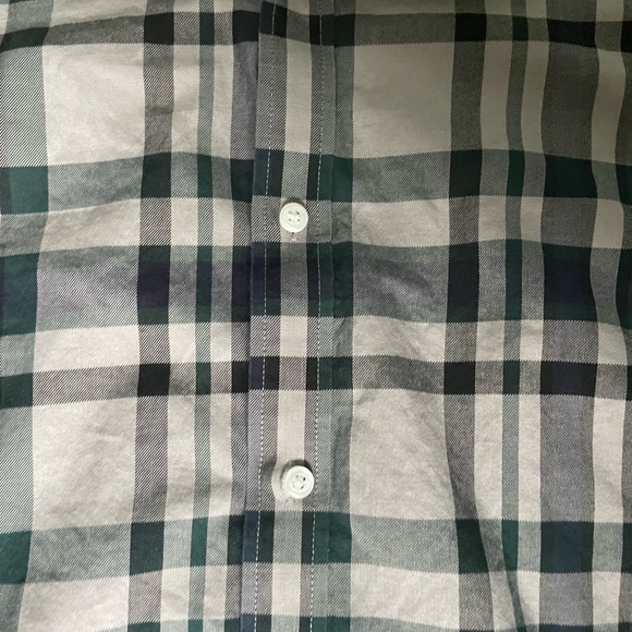 Tommy Hilfiger Men’s Button Down - Picture 3 of 4